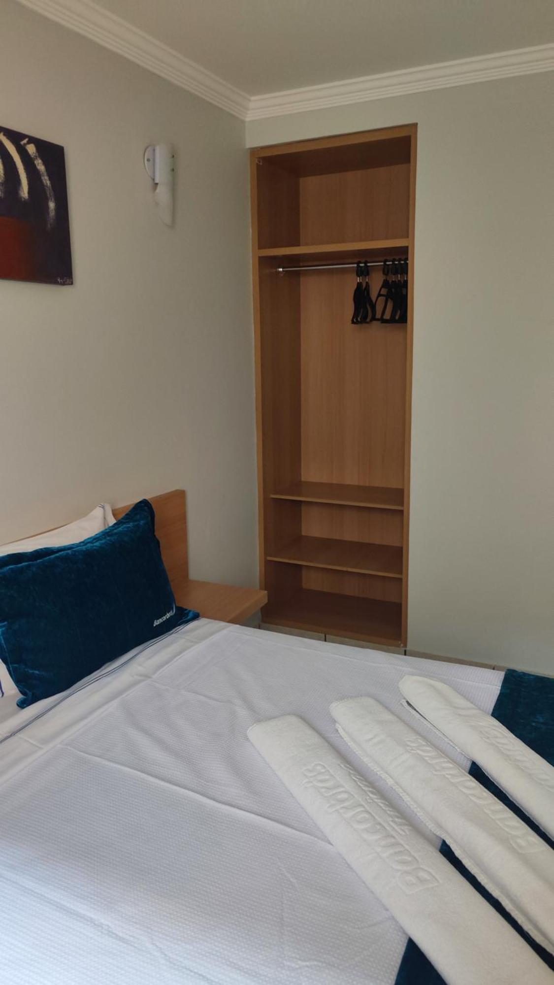Diroma Fiori - Com Roupa De Cama --- Destinos Combinados Turismo Aparthotel